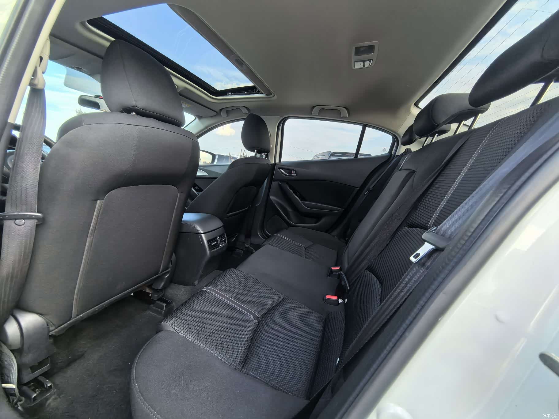 Mazda Mazda3, 2019 8