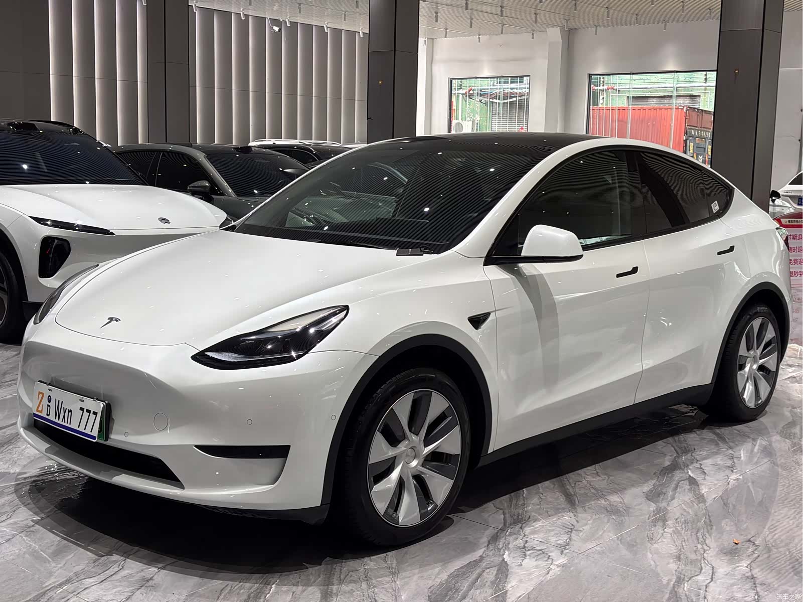 Tesla Model Y, 2023 2