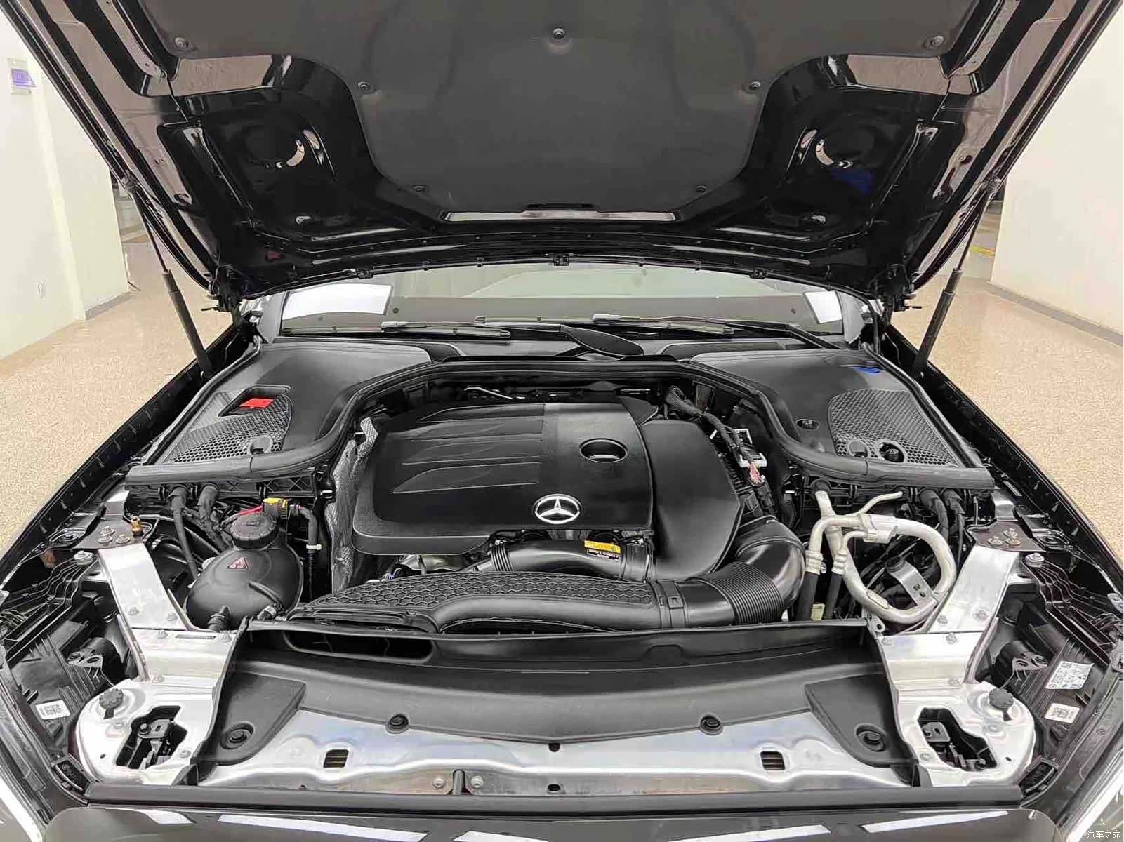 Mercedes-Benz E-Class, 2023 25