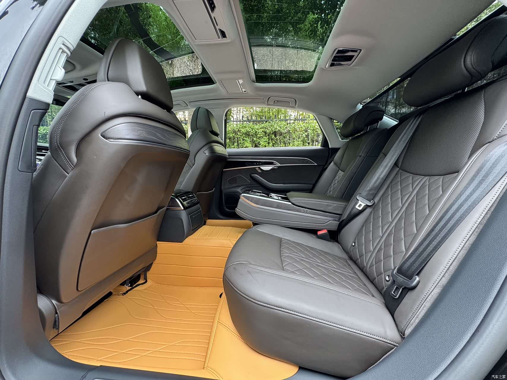 Audi A8L, 2022 9