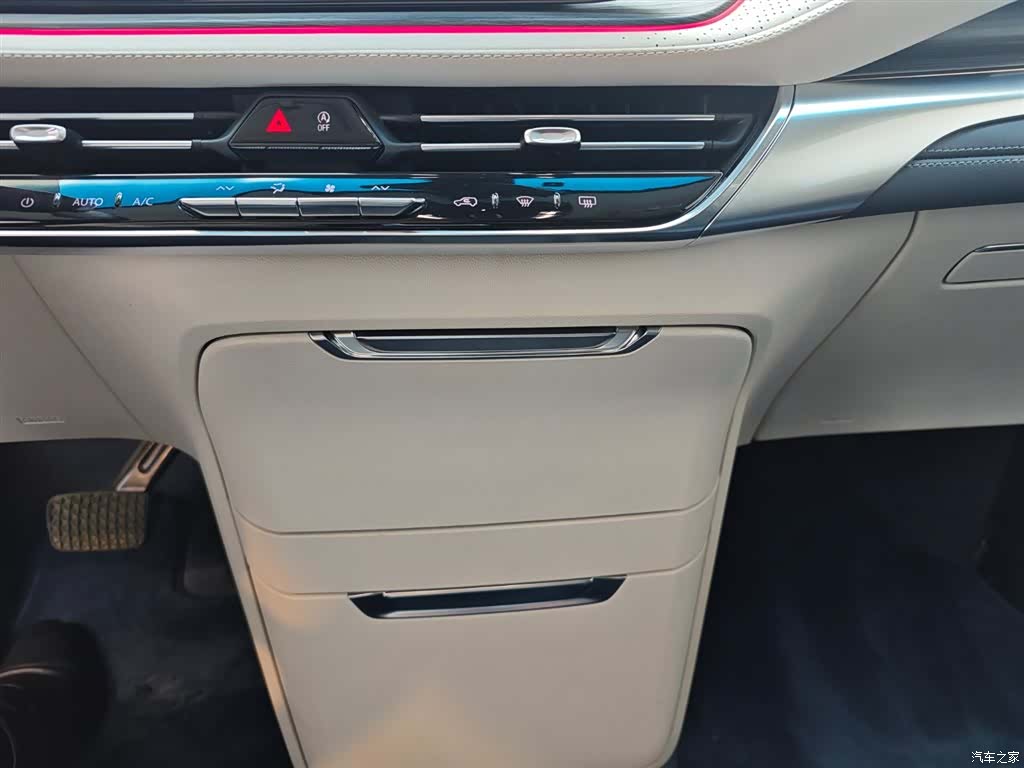Buick Century, 2023 14
