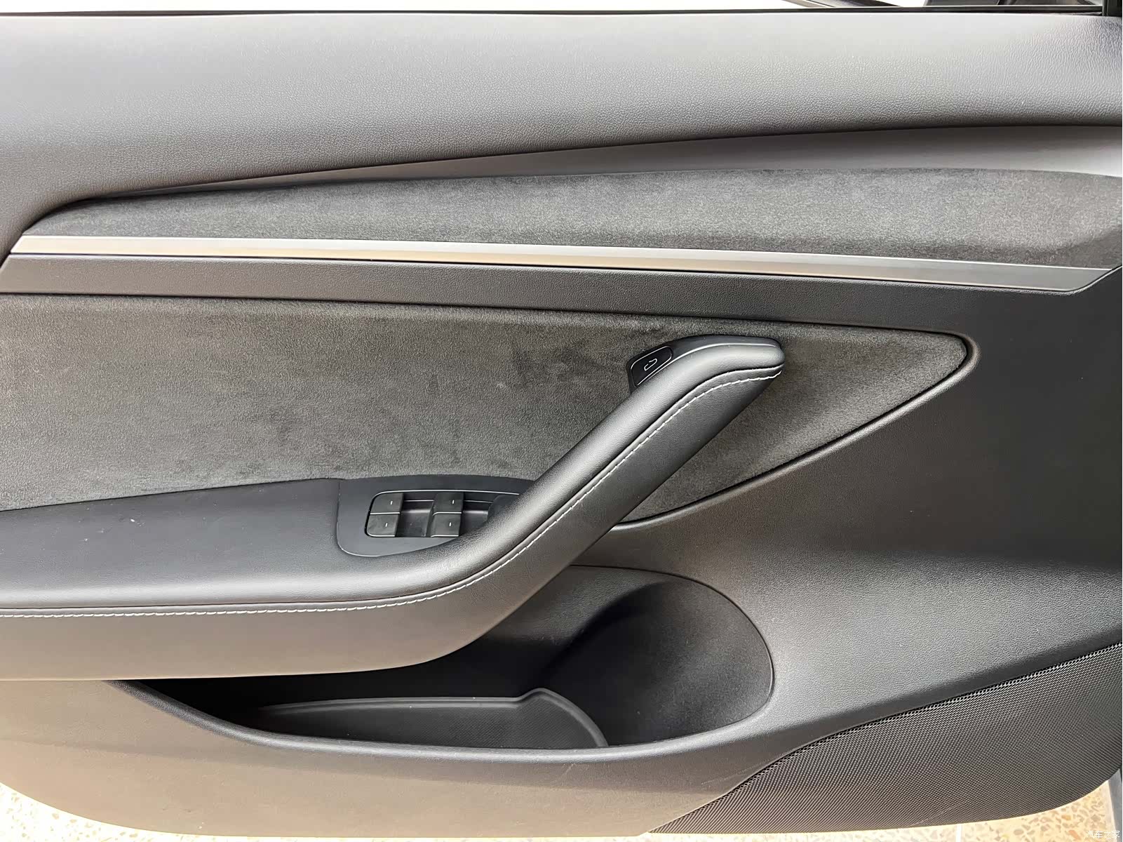 Tesla Model 3, 2023 13