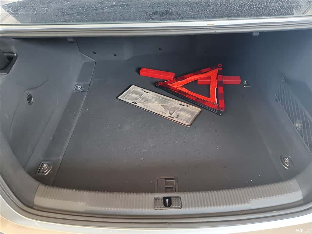 Audi A6L, 2016 19