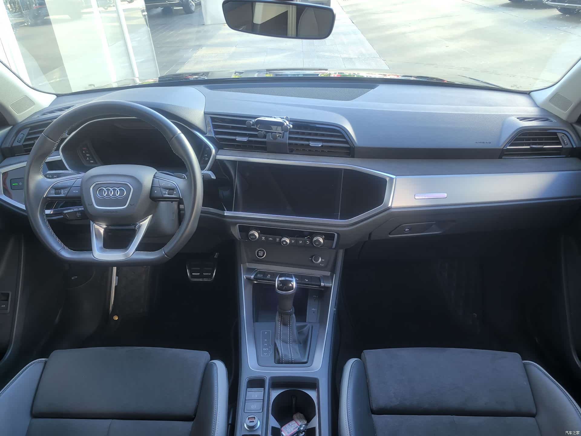 Audi Q3, 2023 9