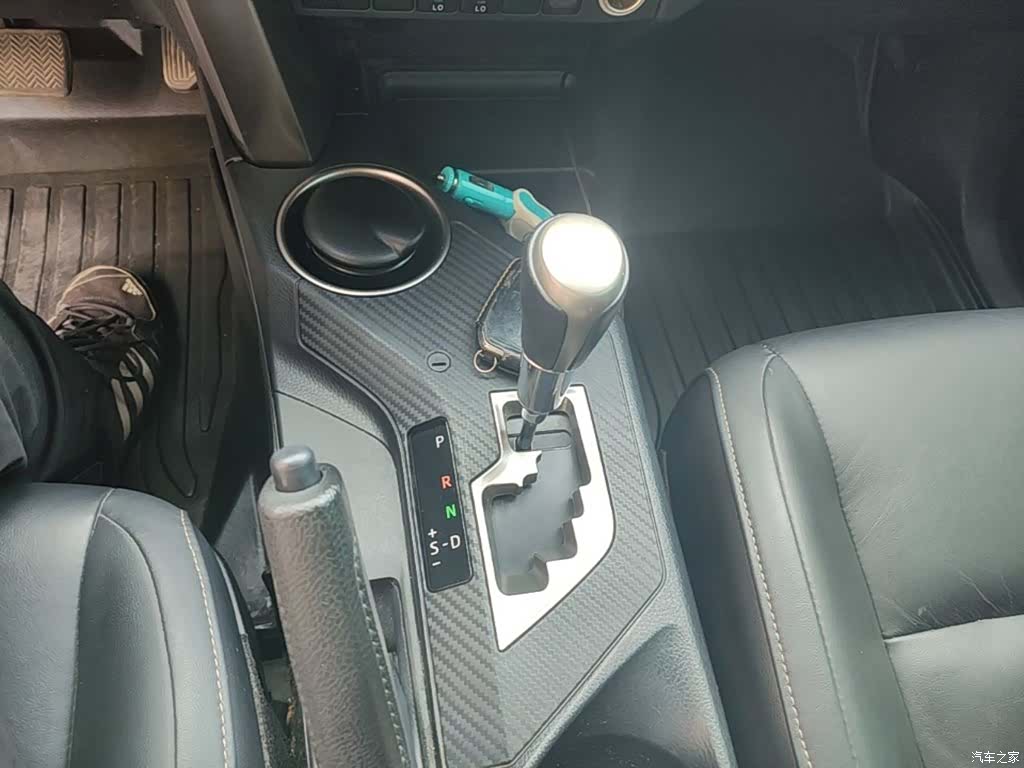 Toyota RAV4, 2015 14