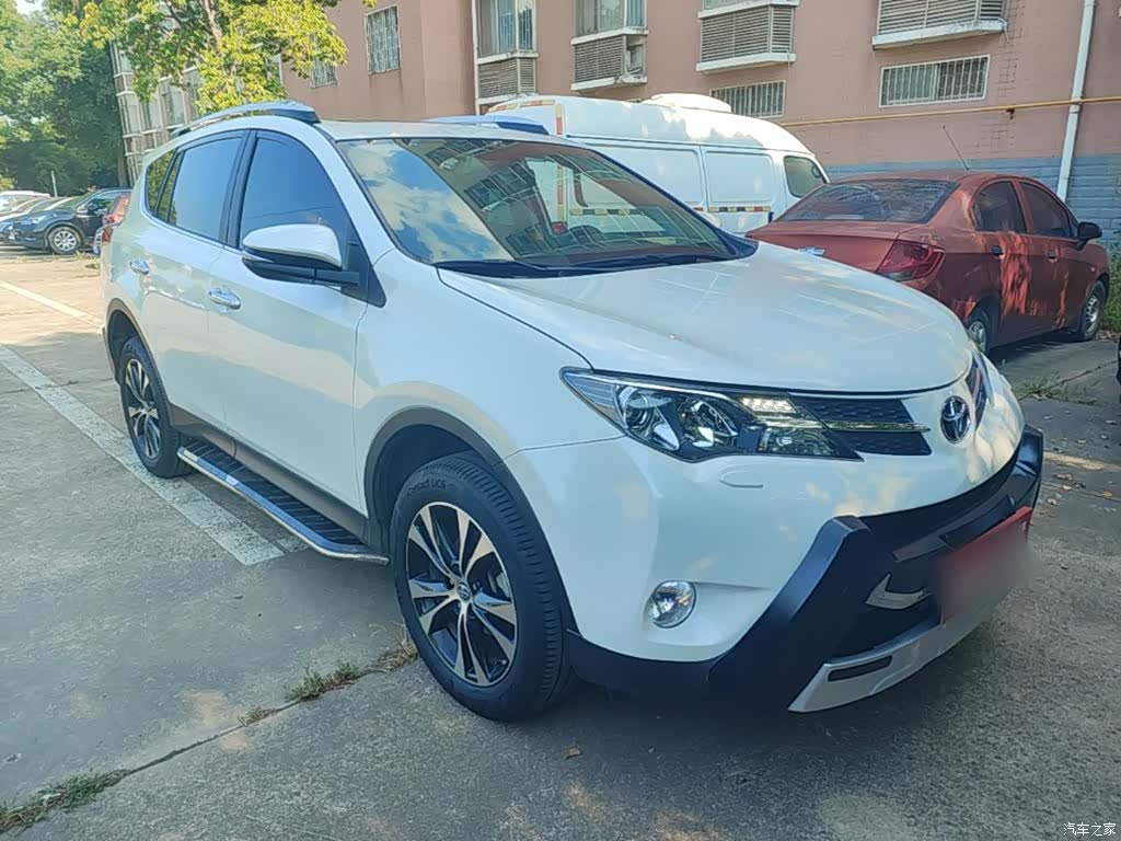 Toyota RAV4, 2015 4
