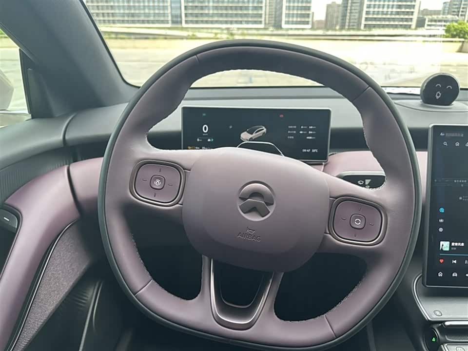 NIO ET5T