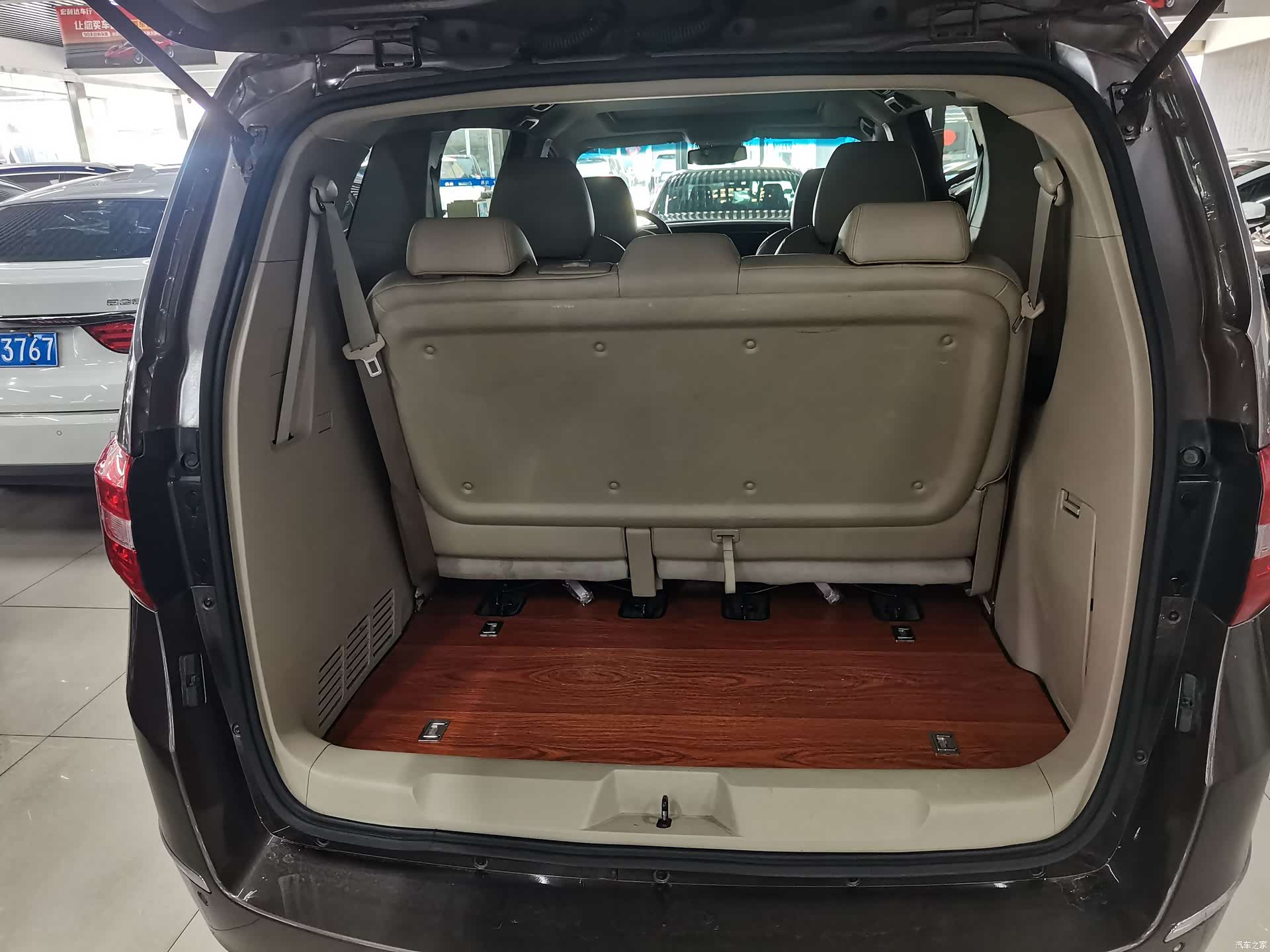 Buick GL8, 2018 15