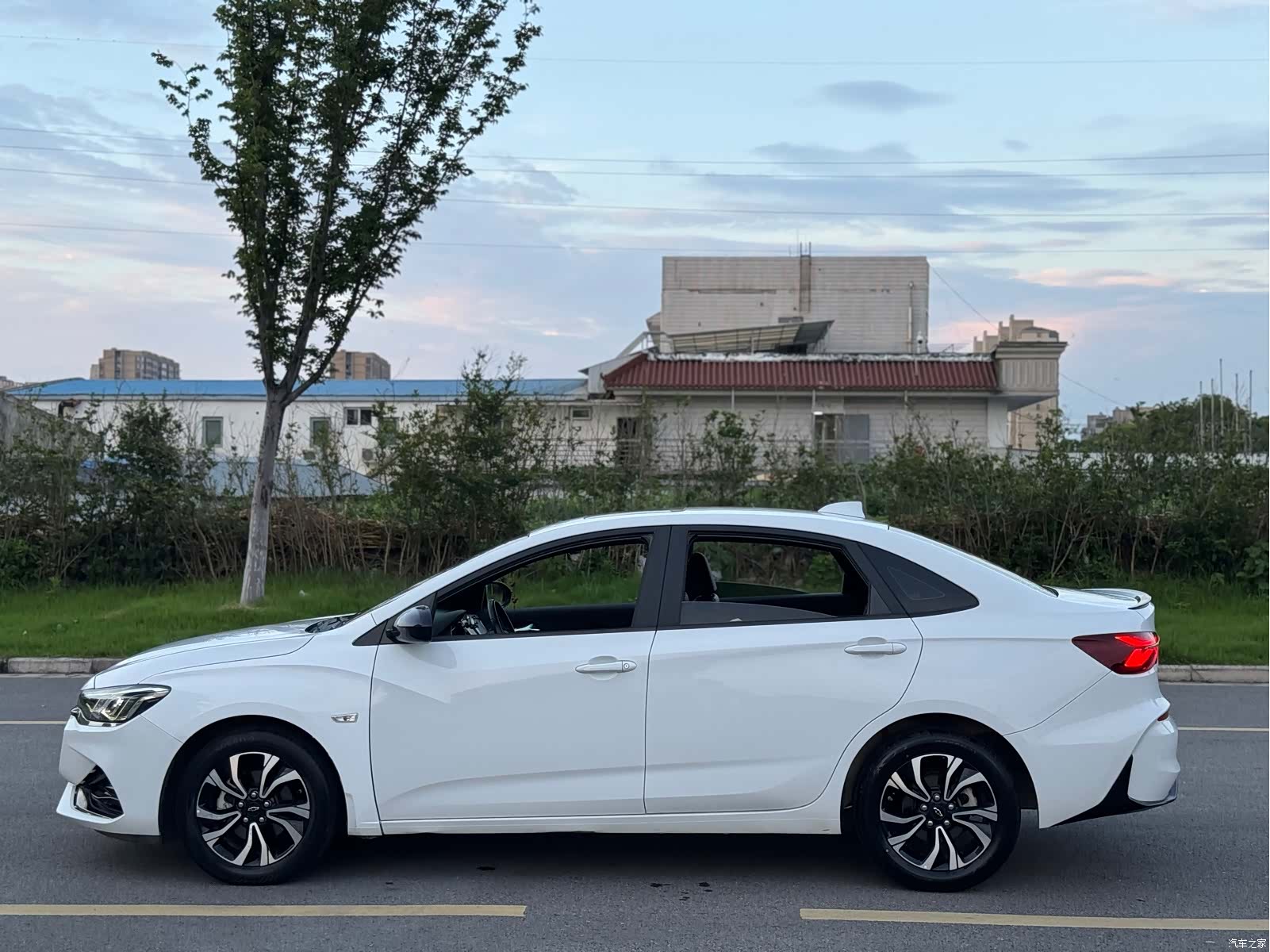 Chevrolet RS, 2019 10
