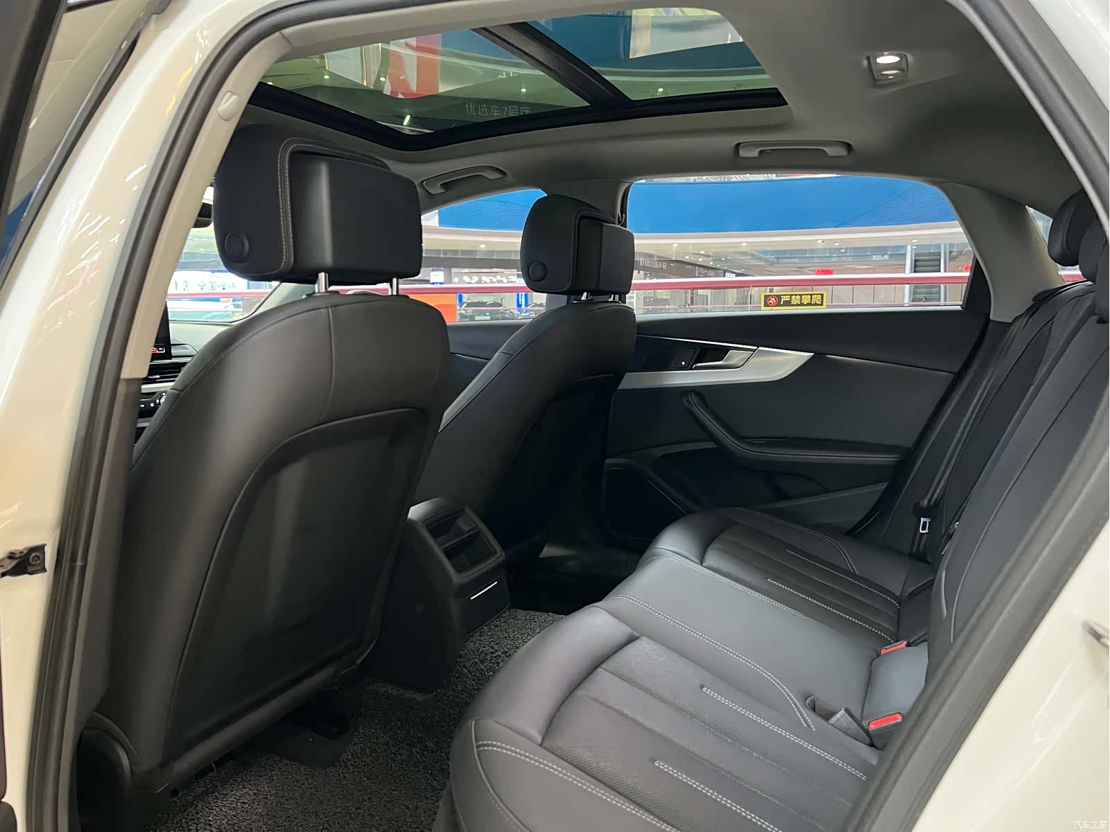 Audi A4L, 2021 12