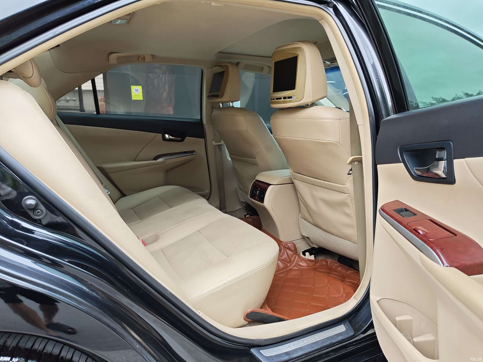 Toyota Camry, 2013 8