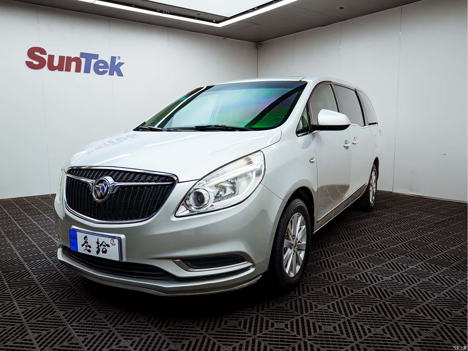 Buick GL8, 2019 1
