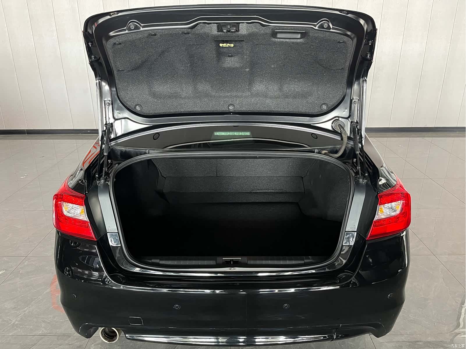 Subaru Legacy, 2017 12