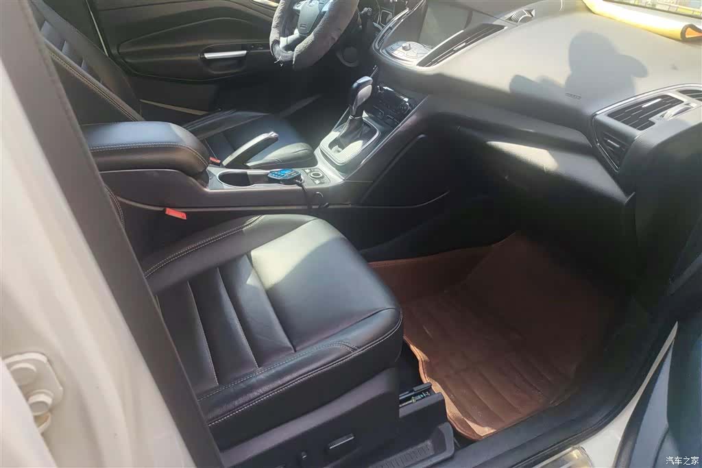 Ford Kuga, 2015 8