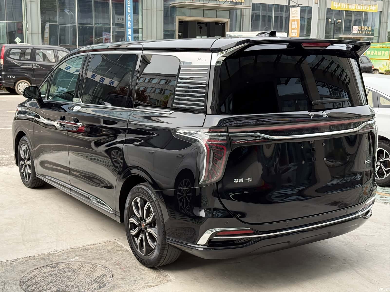 Hongqi HQ9, 2023 6