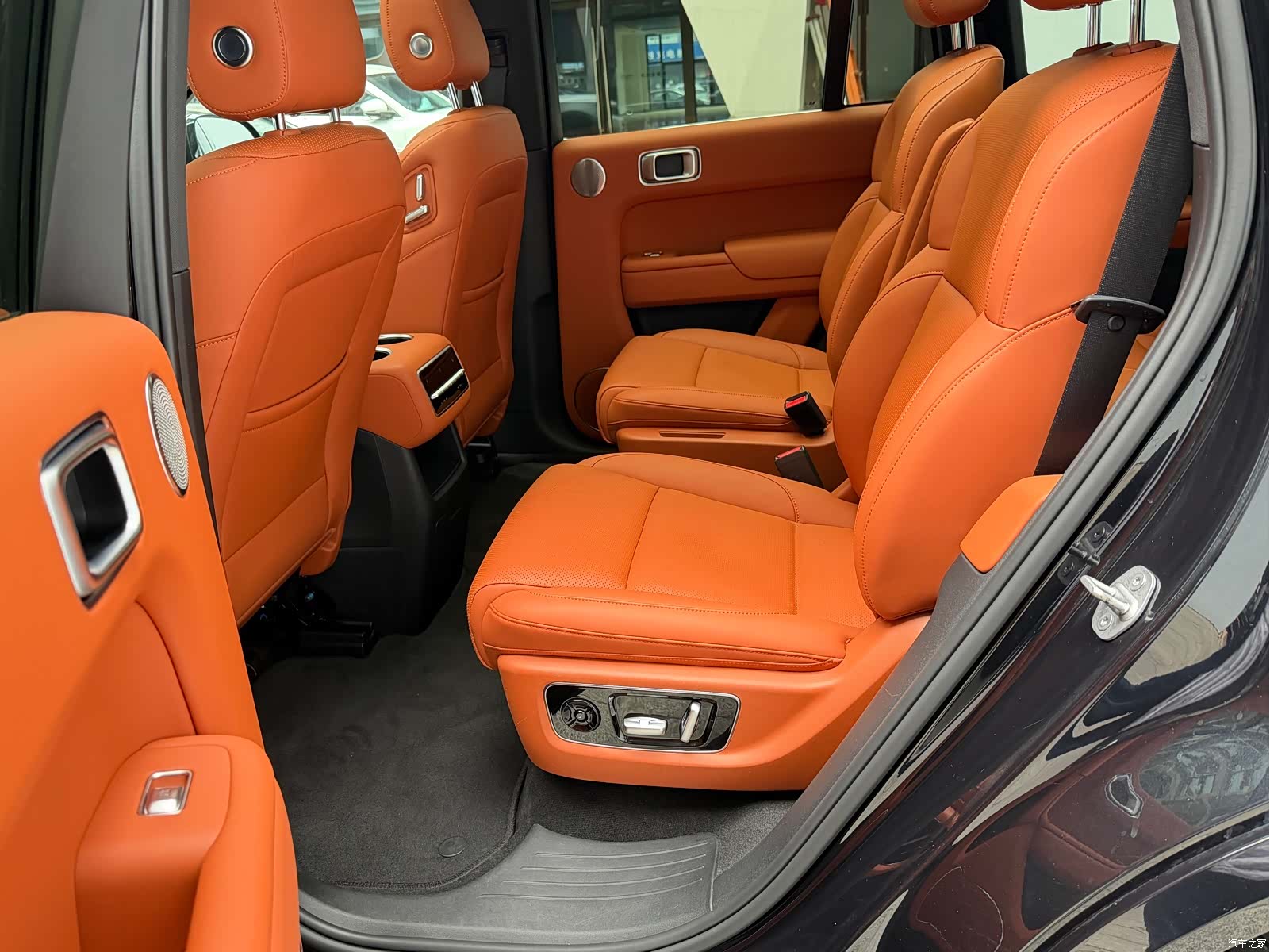 Li Auto L8, 2022 10
