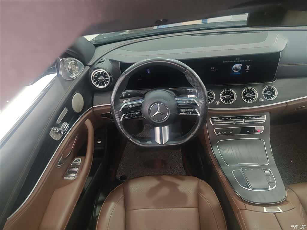 Mercedes-Benz E-Class, 2023 17