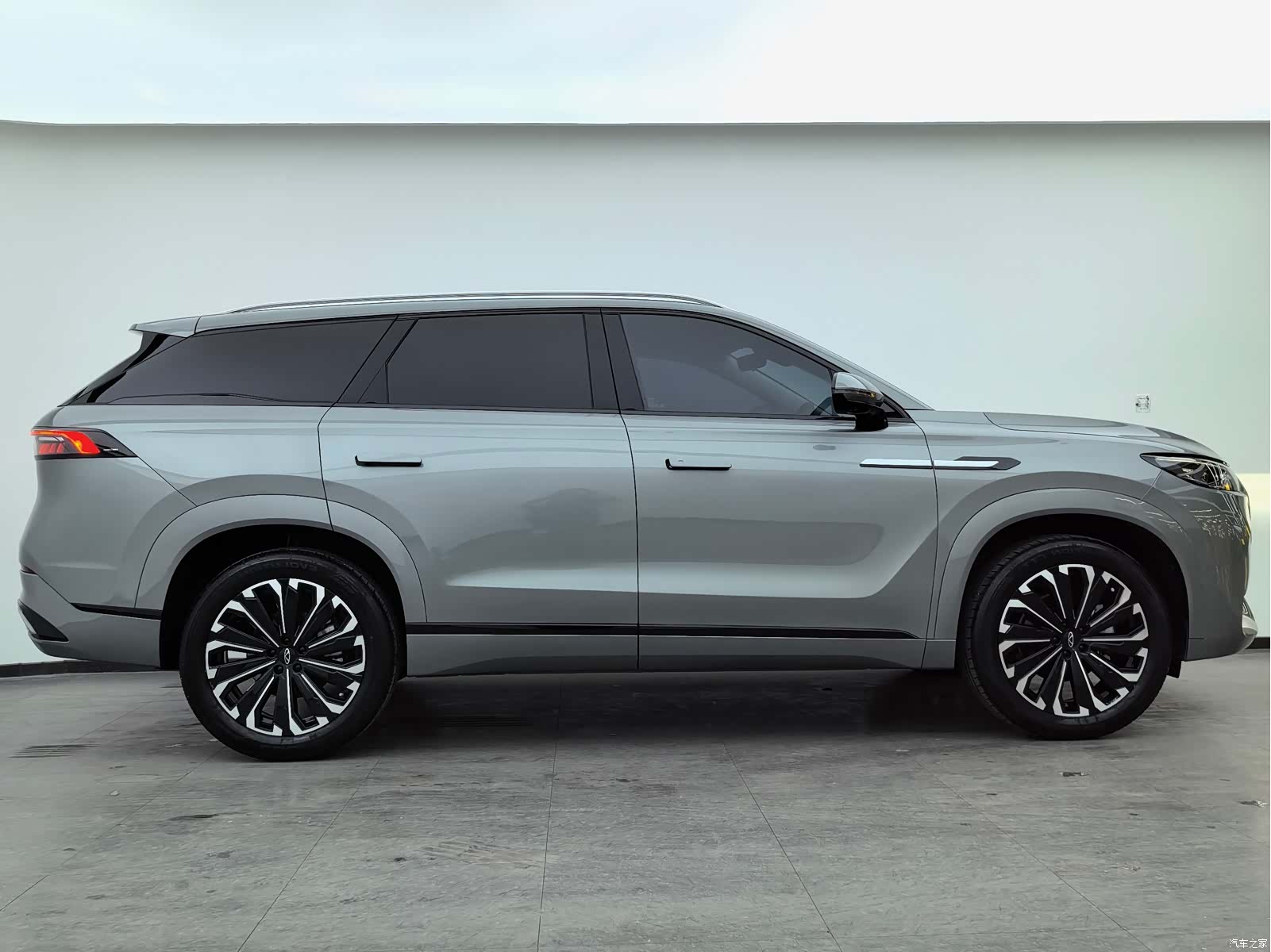 Chery Tiggo 9, 2024 10