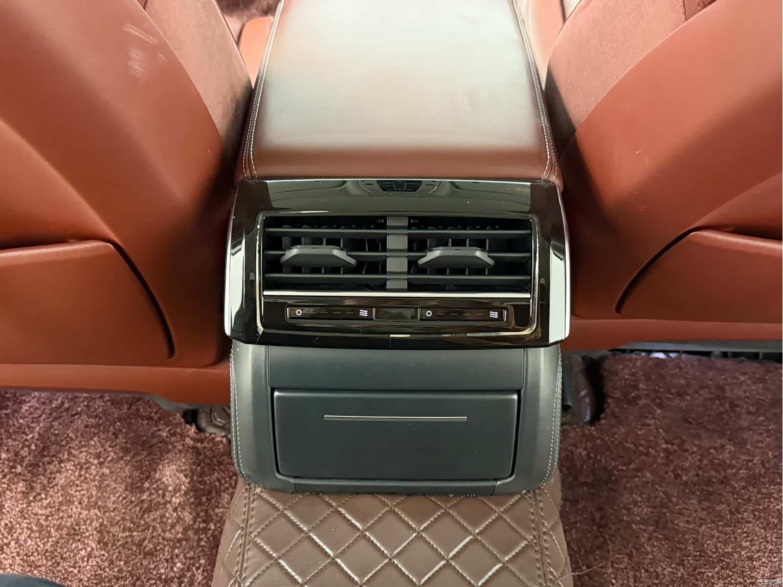 Audi A8L, 2023 17