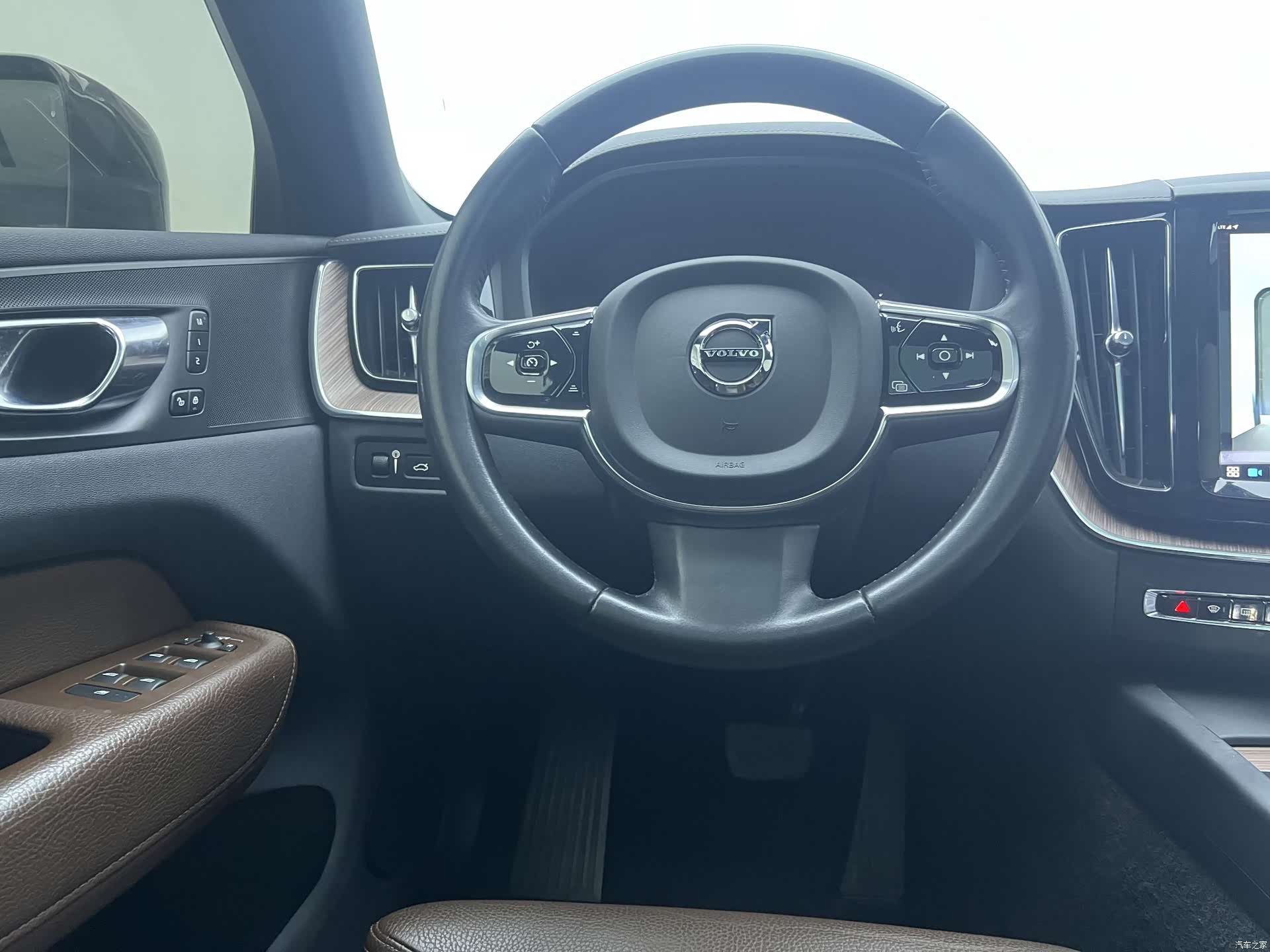 Volvo XC60, 2022 6