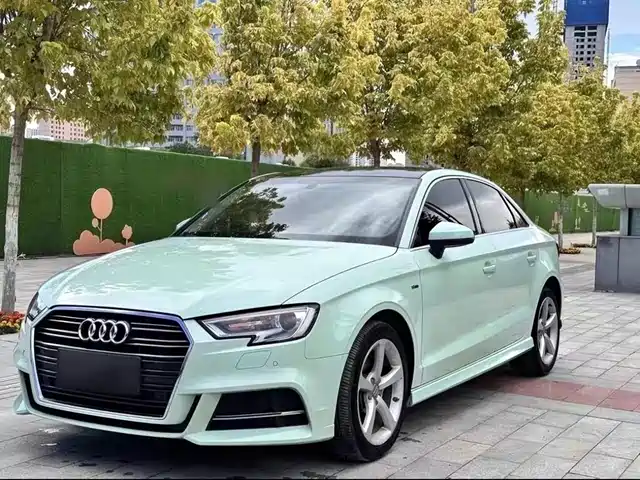 Audi A3 2017 — купить из Китая под заказ