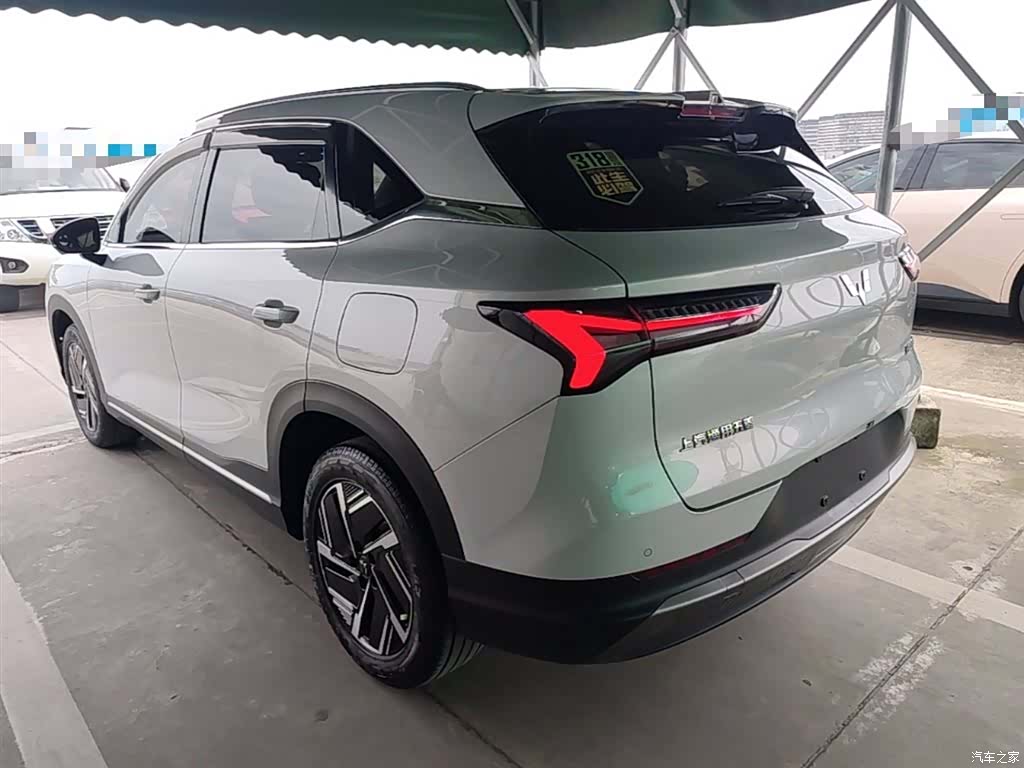 Wuling Starlight, 2025 все фото