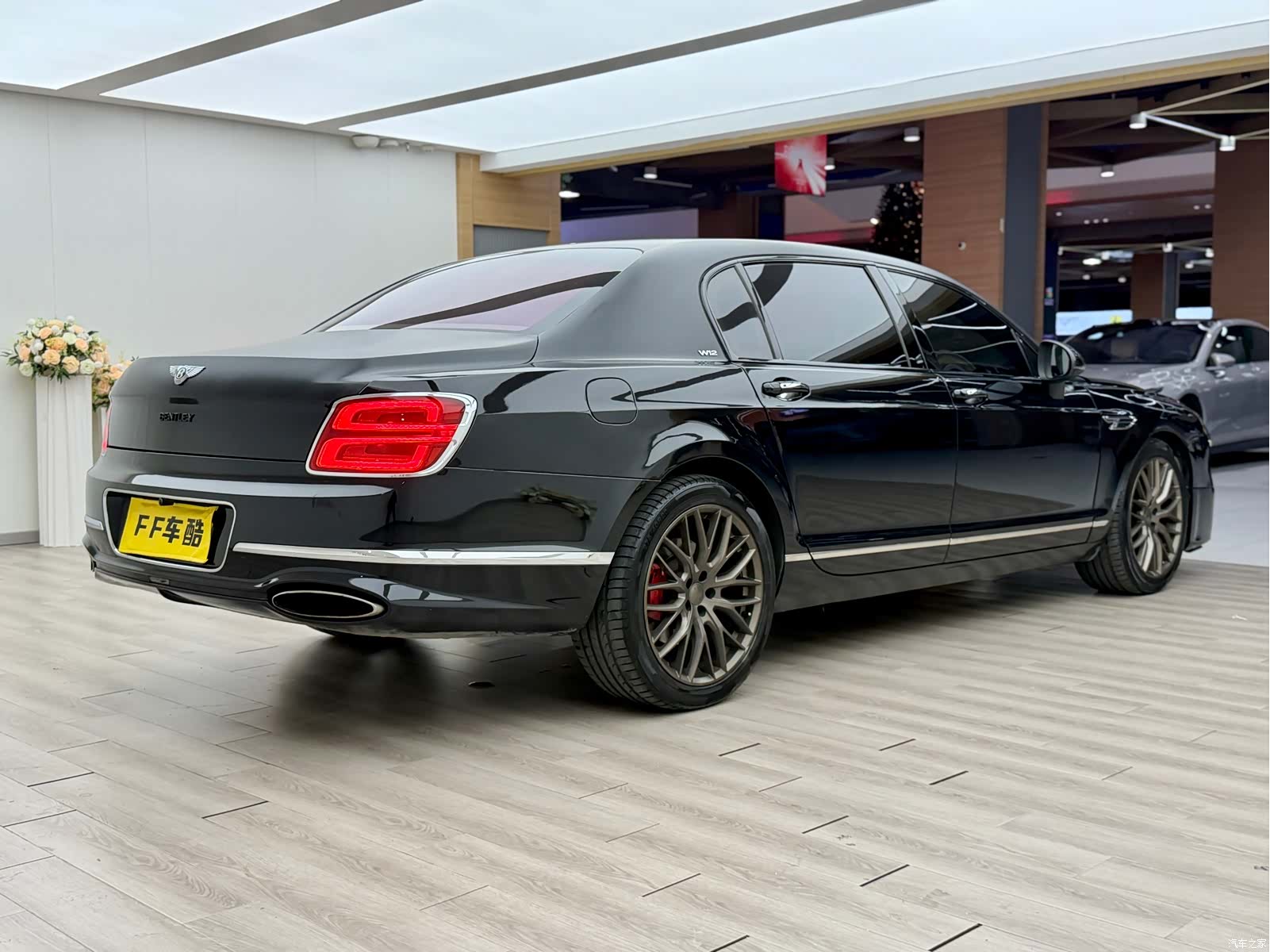 Bentley Flying Spur, 2008 8