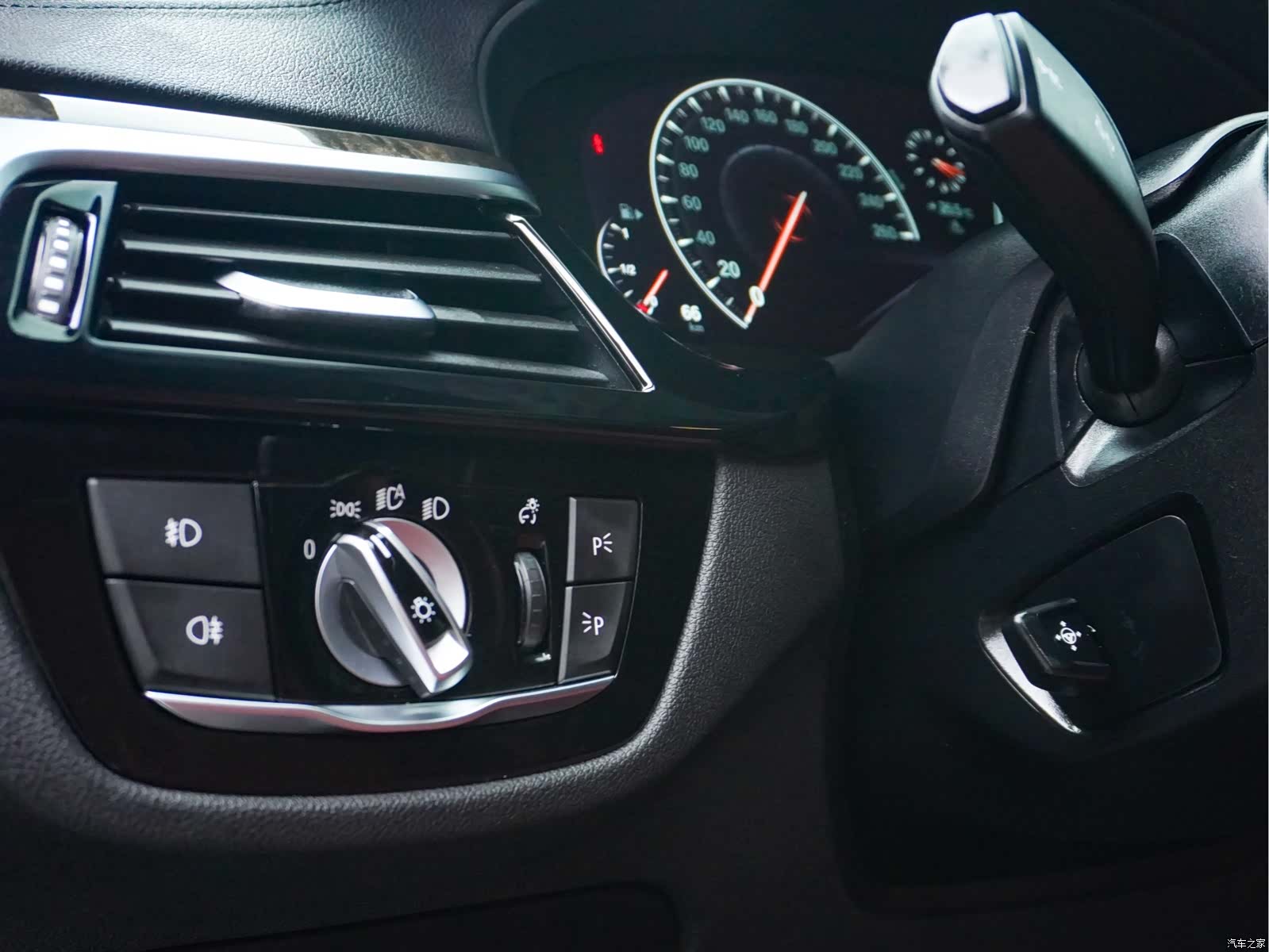 BMW 5 Series, 2019 14