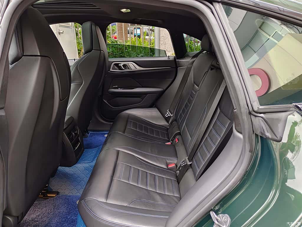BMW i4, 2023 8