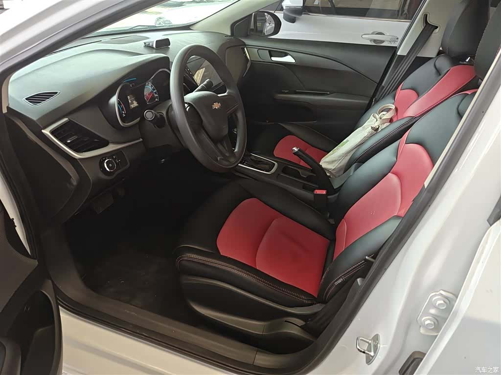 Chevrolet 320, 2019 15