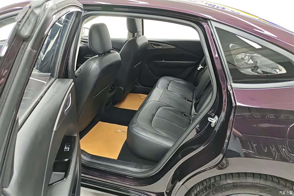 Wuling Starlight, 2024 11