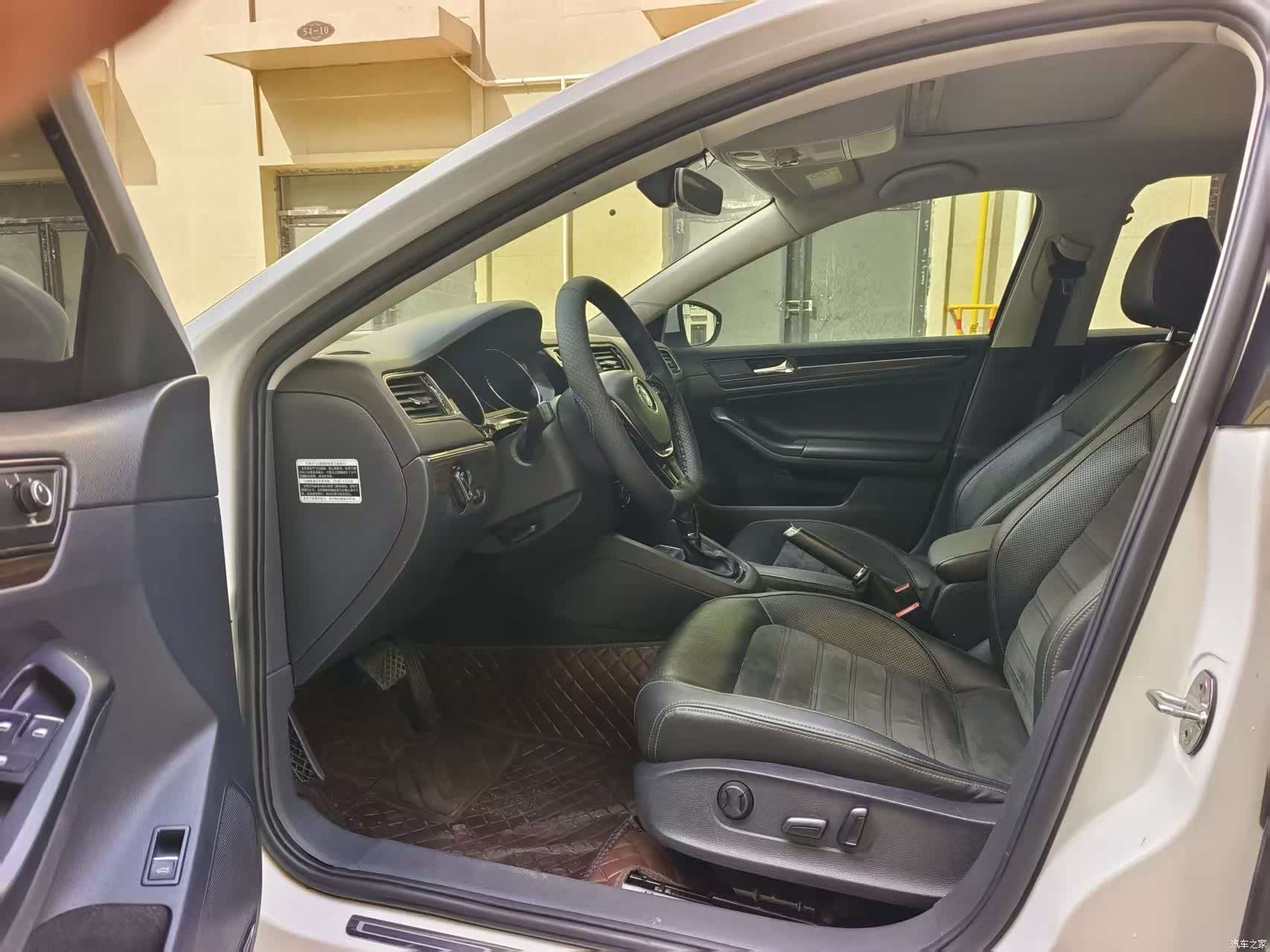 Volkswagen Sagitar, 2017 6