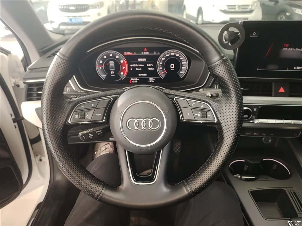 Audi A4L, 2021 11