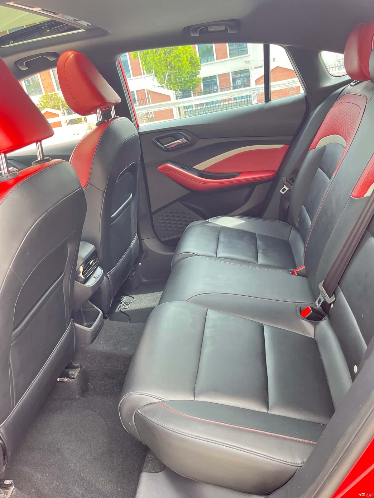 MG MG5, 2021 13