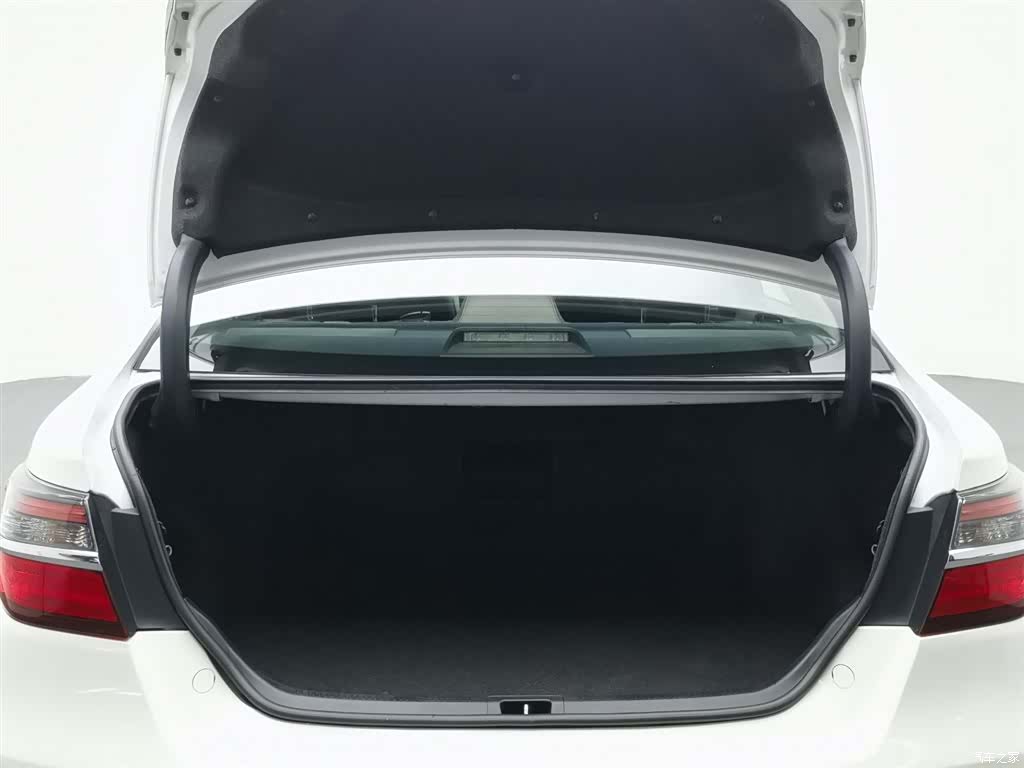Toyota Camry, 2016 16