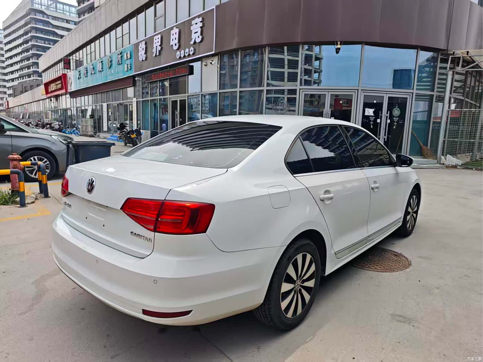 Volkswagen Sagitar, 2019 все фото