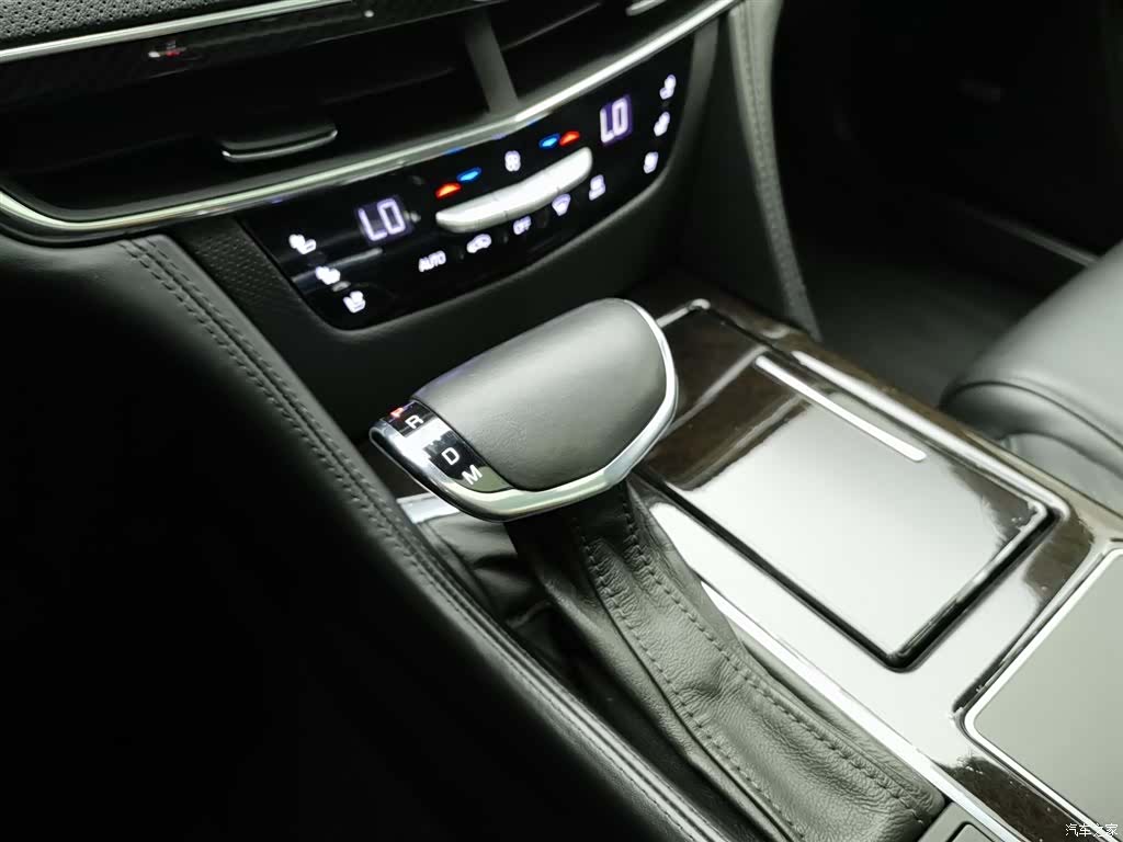 Cadillac CT6, 2018 13
