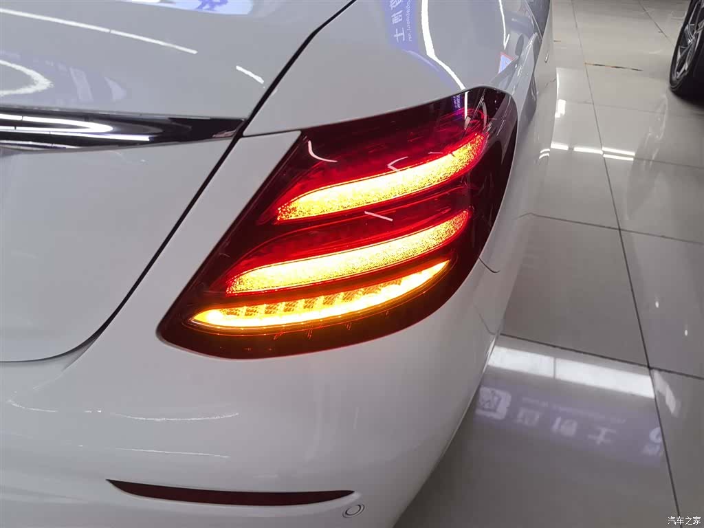 Mercedes-Benz E-Class, 2019 8