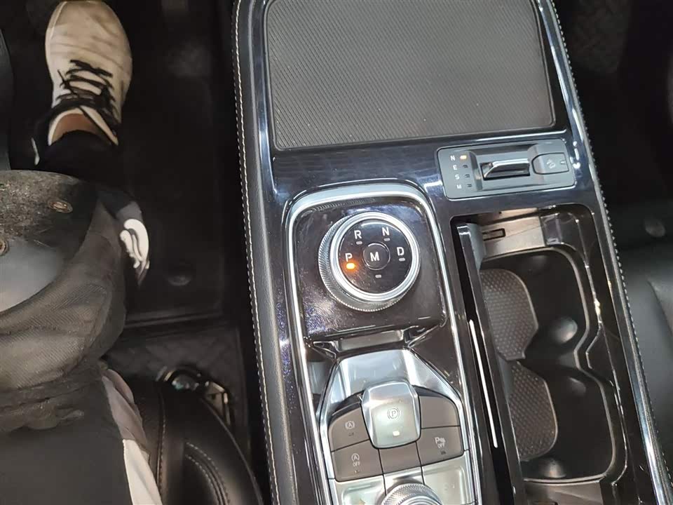 Ford Lingyu Ford Lingyu