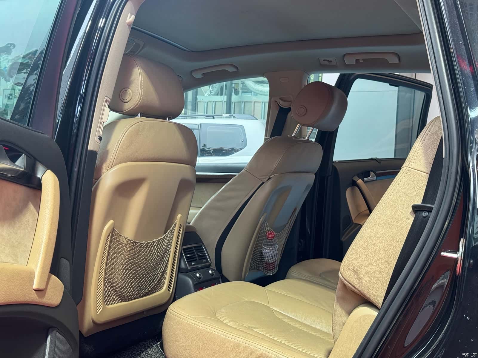 Audi Q7, 2012 9