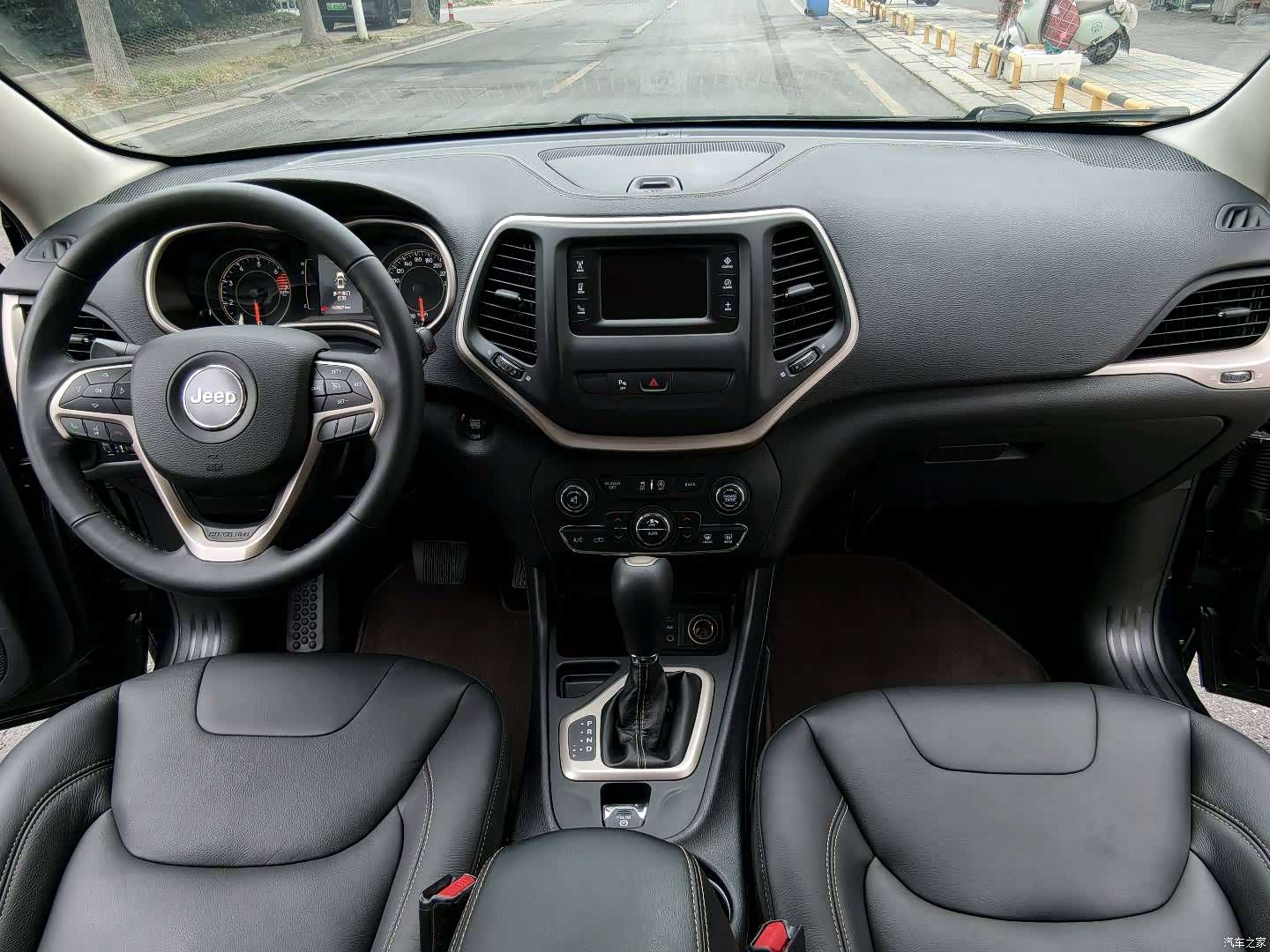 Jeep Cherokee, 2017 6