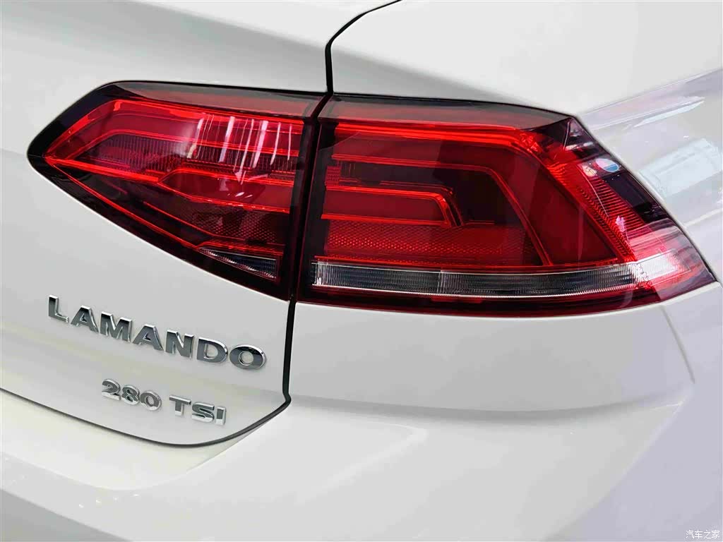Volkswagen Lamando, 2017 12