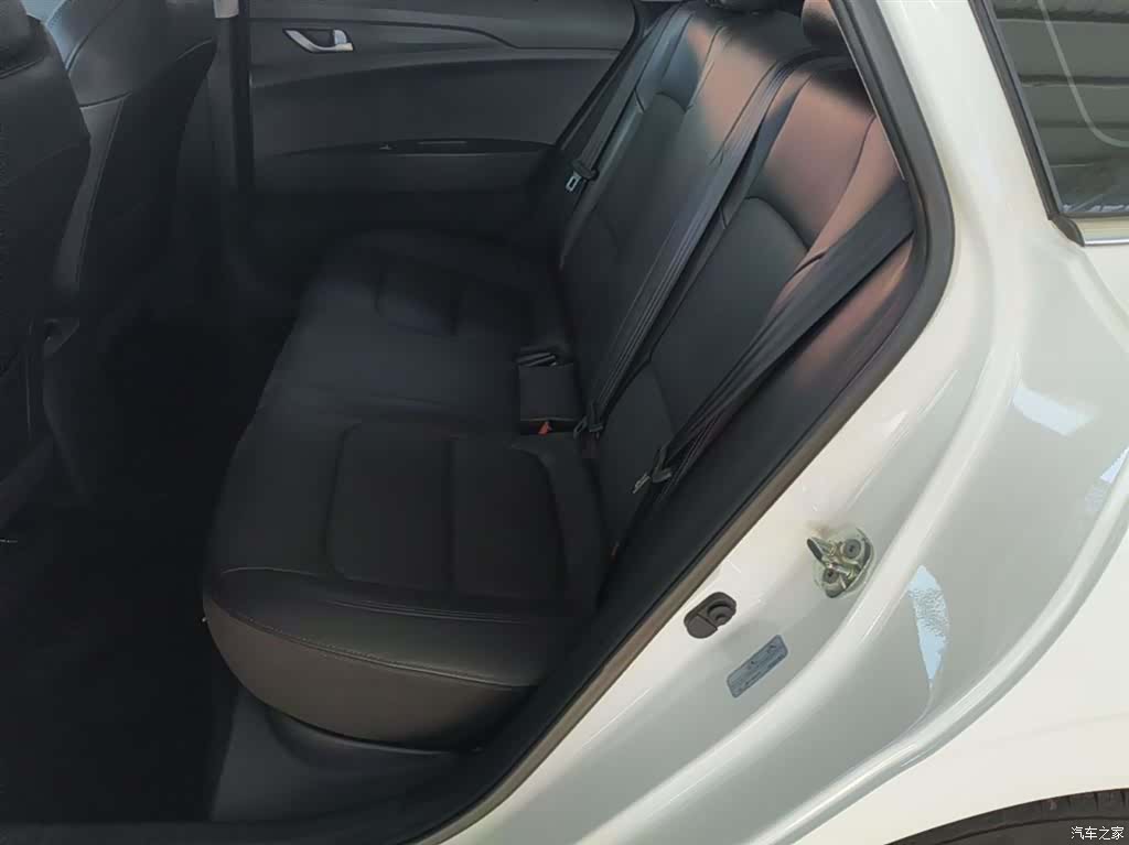 Changan Eado, 2022 16