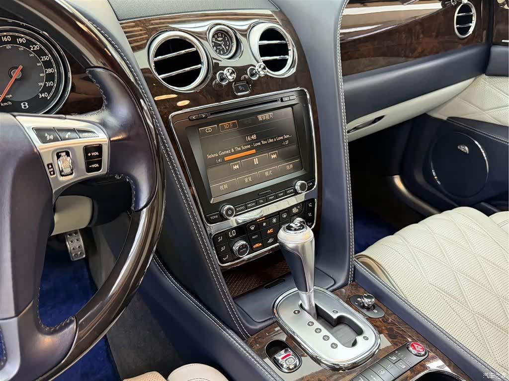 Bentley Flying Spur, 2014 13