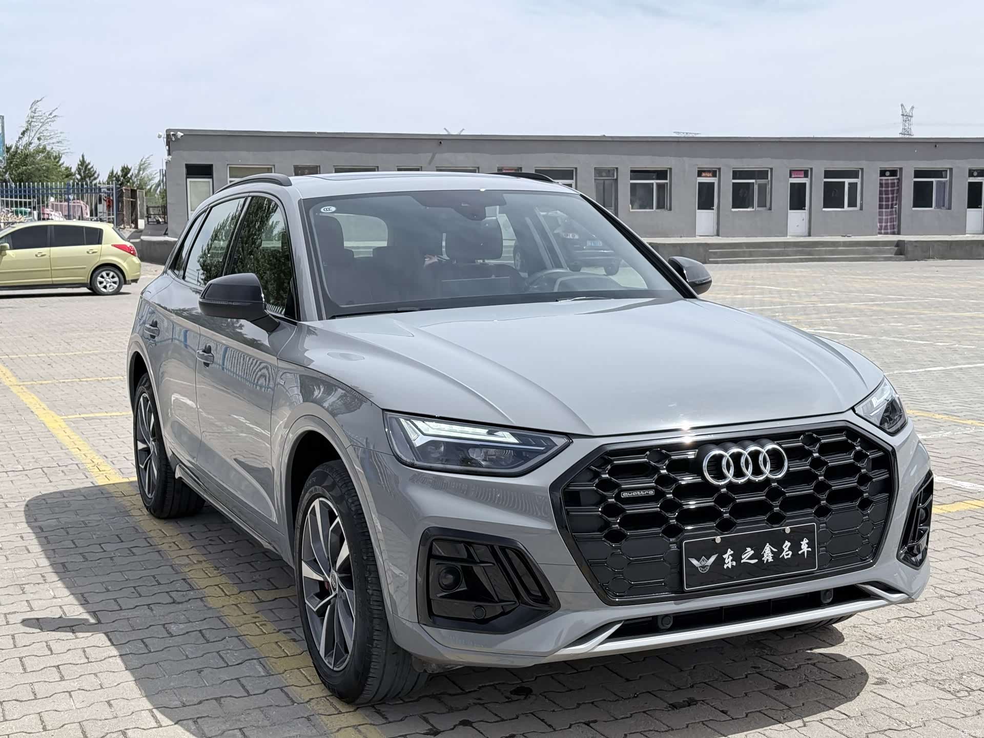 Audi Q5L, 2025 3