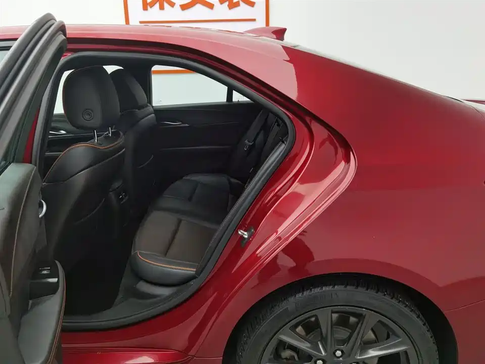 Cadillac CT4