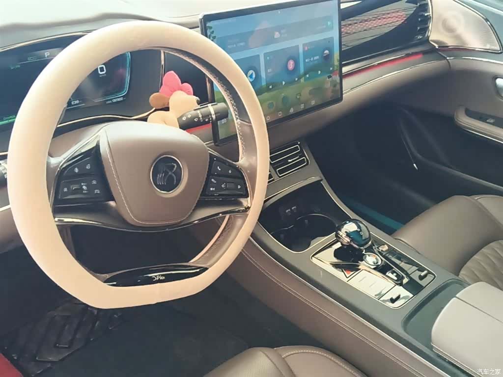 BYD Han, 2021 10
