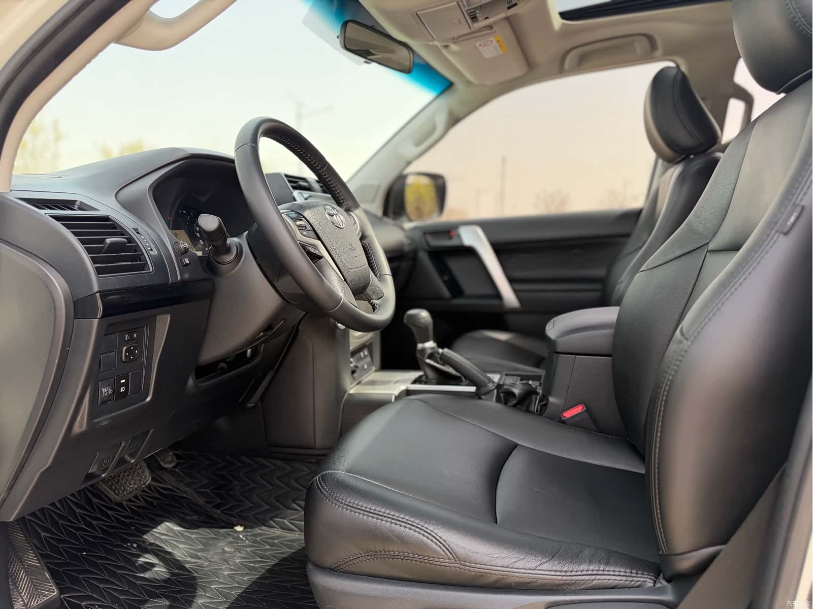 Toyota Prado, 2020 4