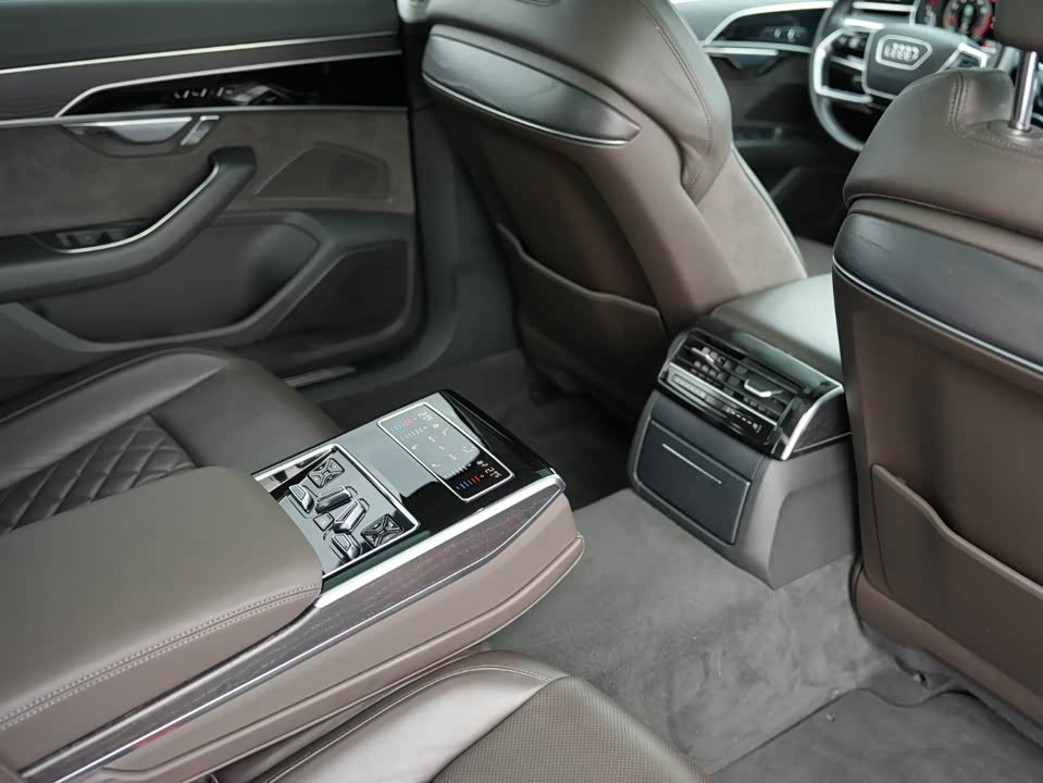 Audi A8 Audi A8