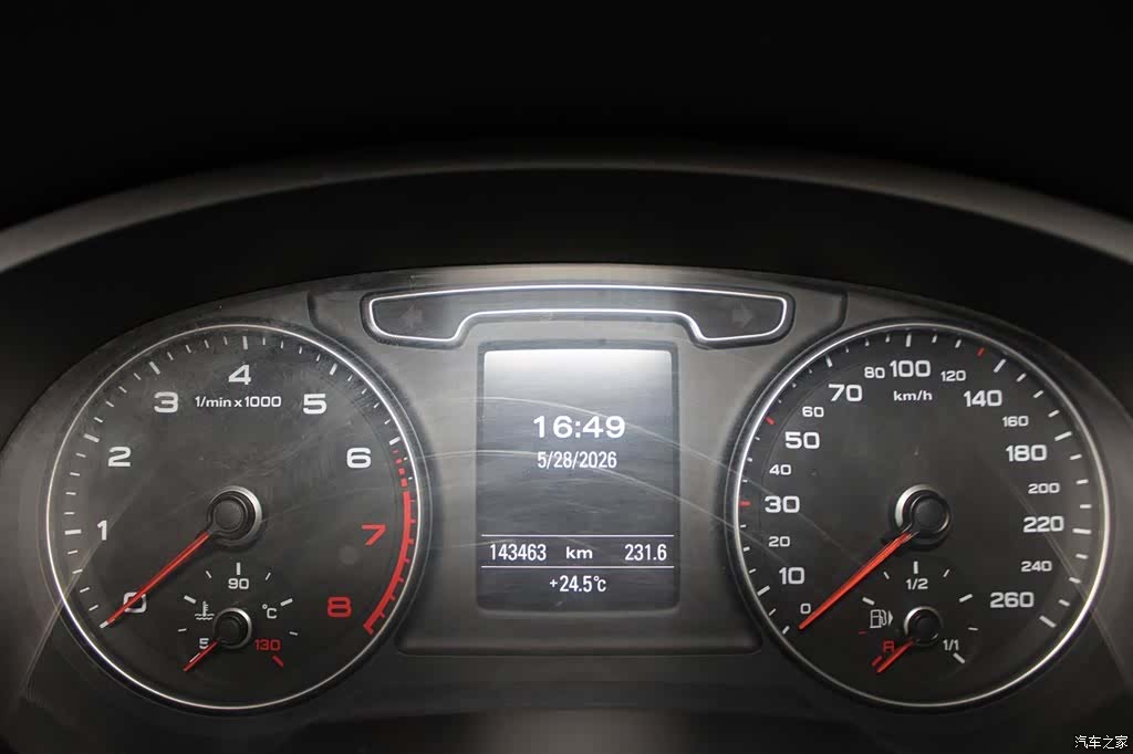 Audi Q3, 2014 11